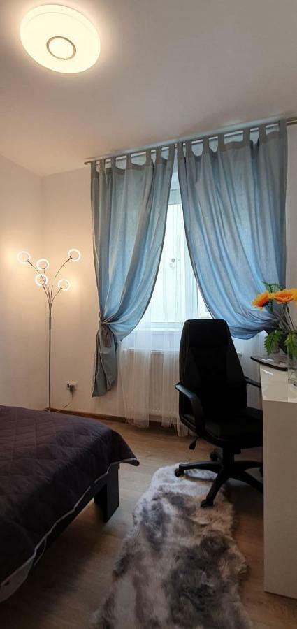 Apartament Comfort Primaverii Rîşnov エクステリア 写真