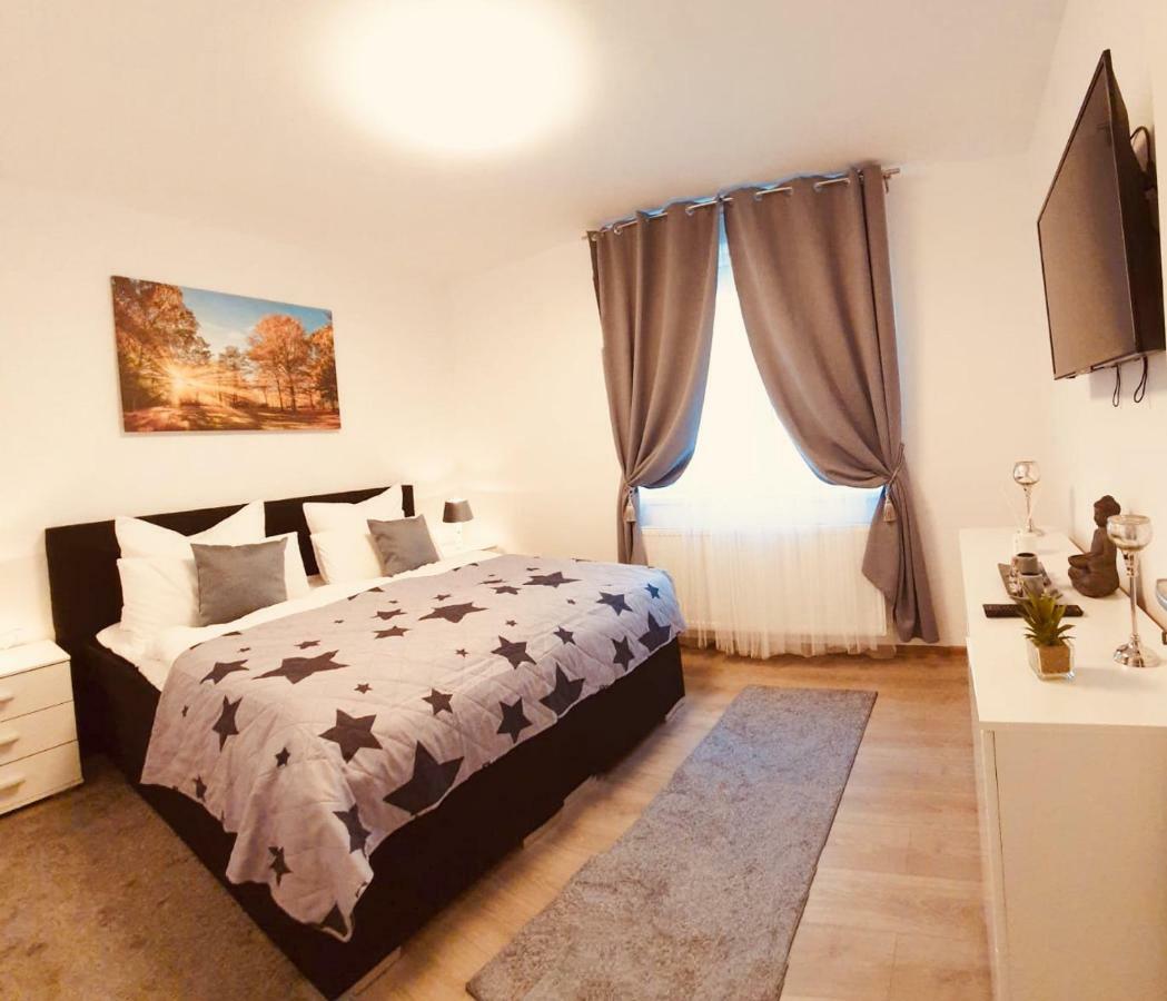 Apartament Comfort Primaverii Rîşnov エクステリア 写真